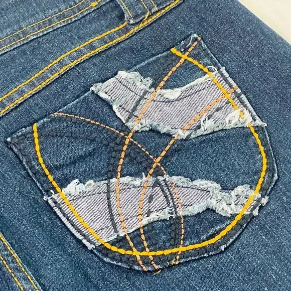 Sexy Embroidered Pocket Distressed Southwestern Stretch Dark Wash Jeans Size 12 - Picture 9 of 12